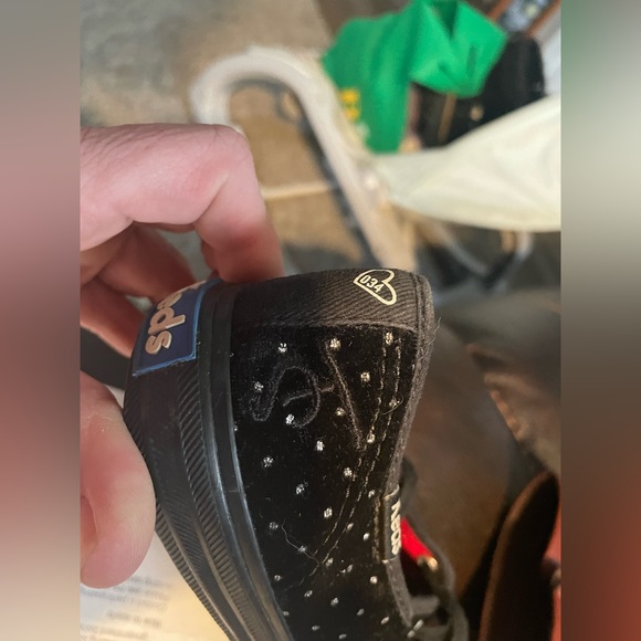 Limited Edition TAylor Swift Keds Shoes ( 6 ) - Picture 5 of 6